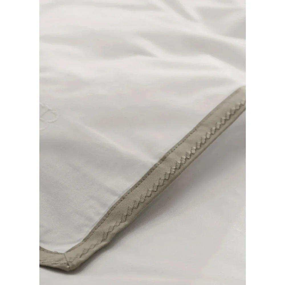 New Boll & Branch Luxury Framed Percale Queen Duvet Set White & Oak
